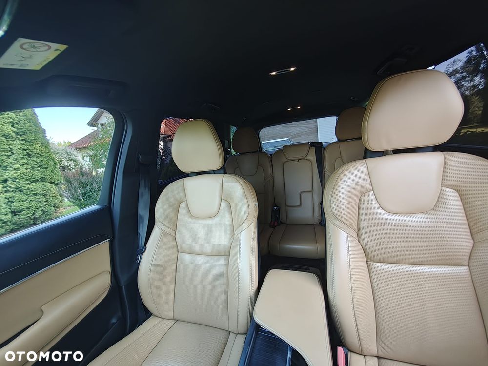 Volvo XC 90 B5 D AWD Inscription 6os - 23