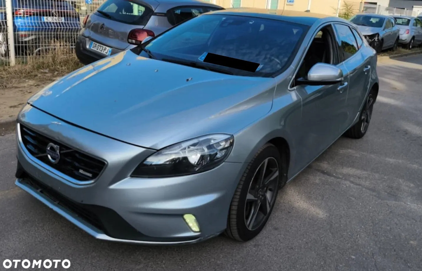 Volvo V40 D4 R-Design Momentum - 2