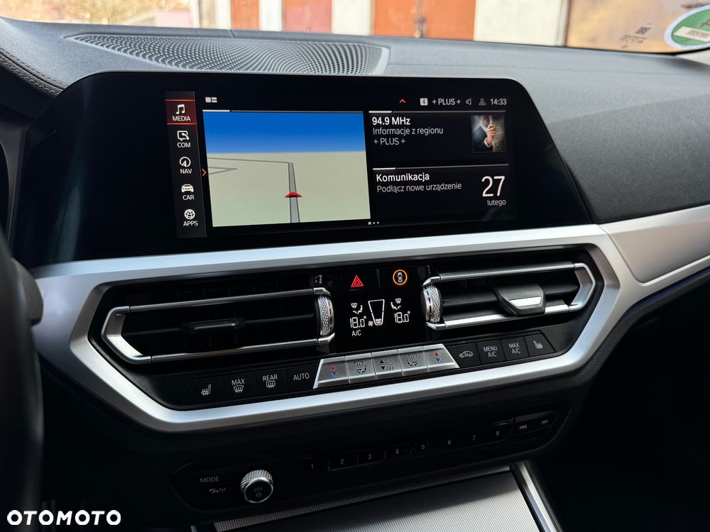 BMW Seria 3 320d Luxury Line - 28