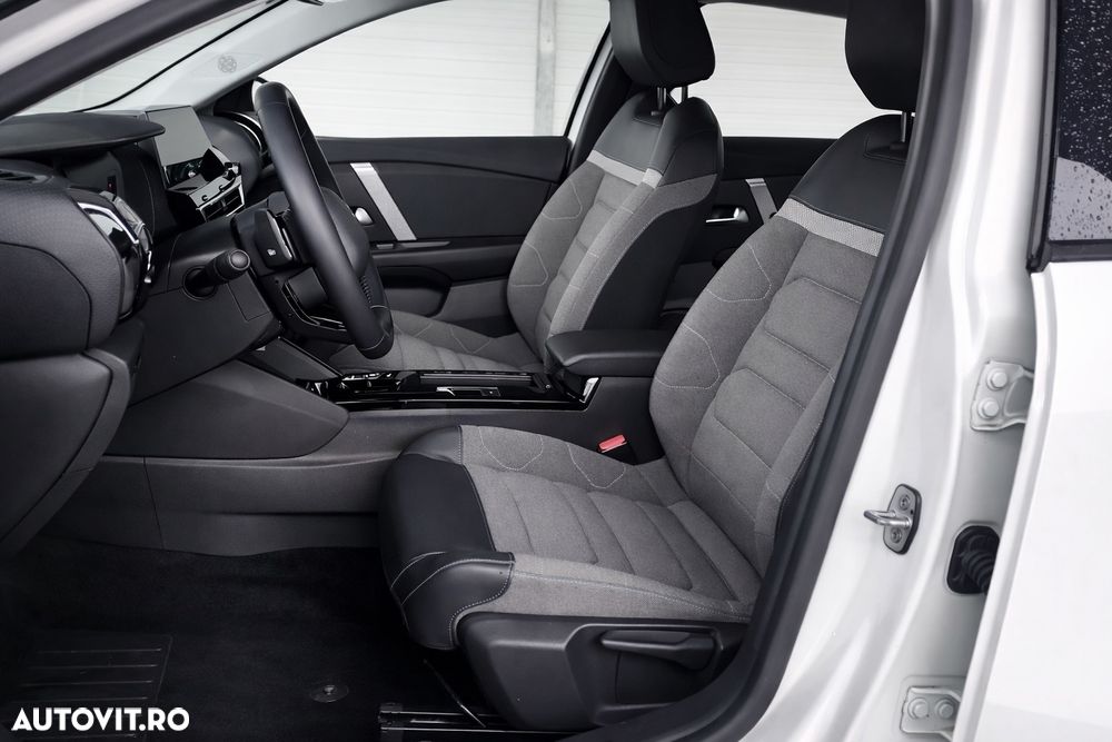 Citroën C4 BlueHDi 130 Stop&Start EAT8 FEEL PACK - 7