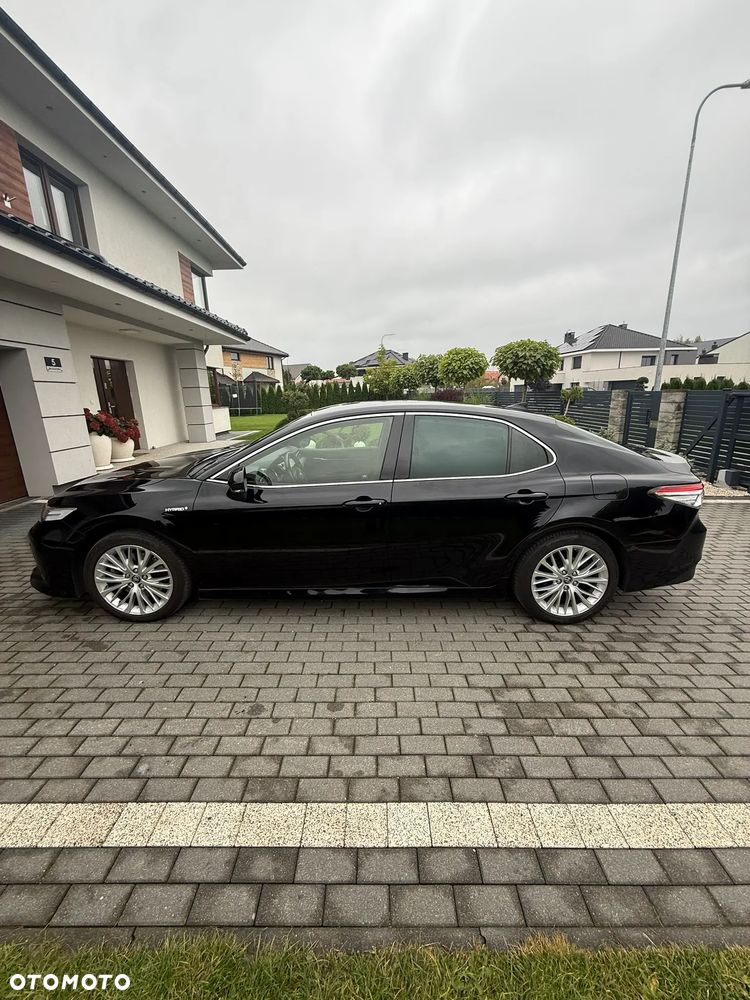 Toyota Camry 2.5 Hybrid Executive CVT - 35