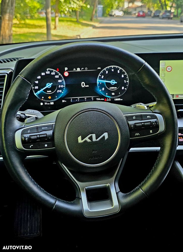 Kia Sportage 1.6 T-GDI HEV 6AT 4x2 Business Line - 16