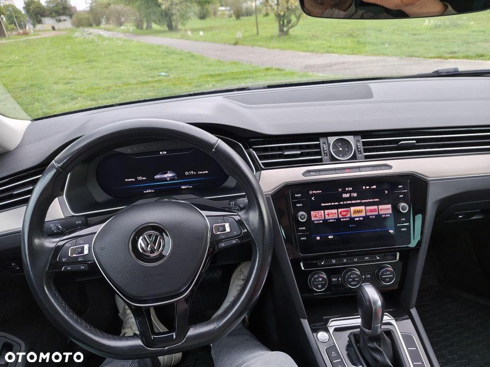 Volkswagen Passat - 7