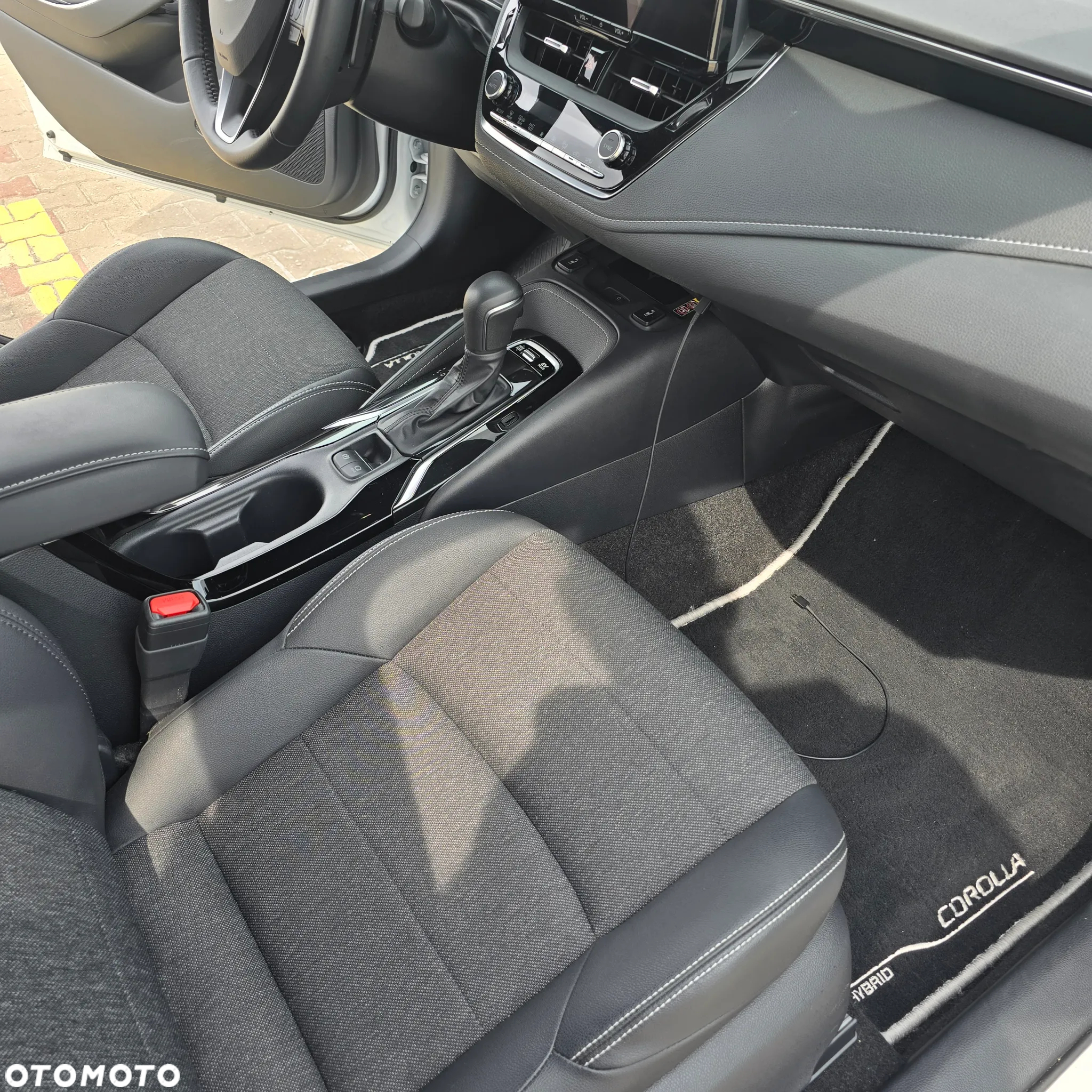 Toyota Corolla - 17