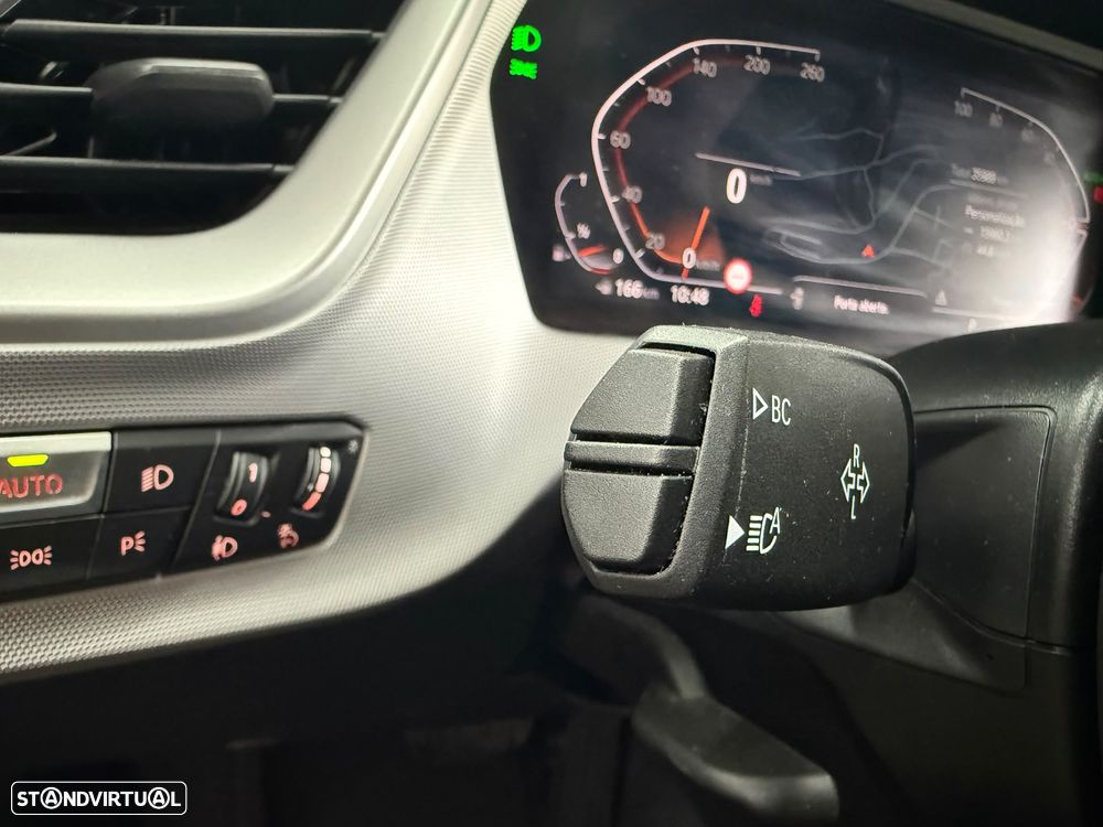 BMW 116 i Aut. Advantage - 26