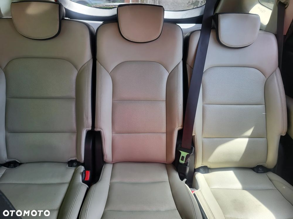 Kia Carens 1.7 CRDi Spirit - 27