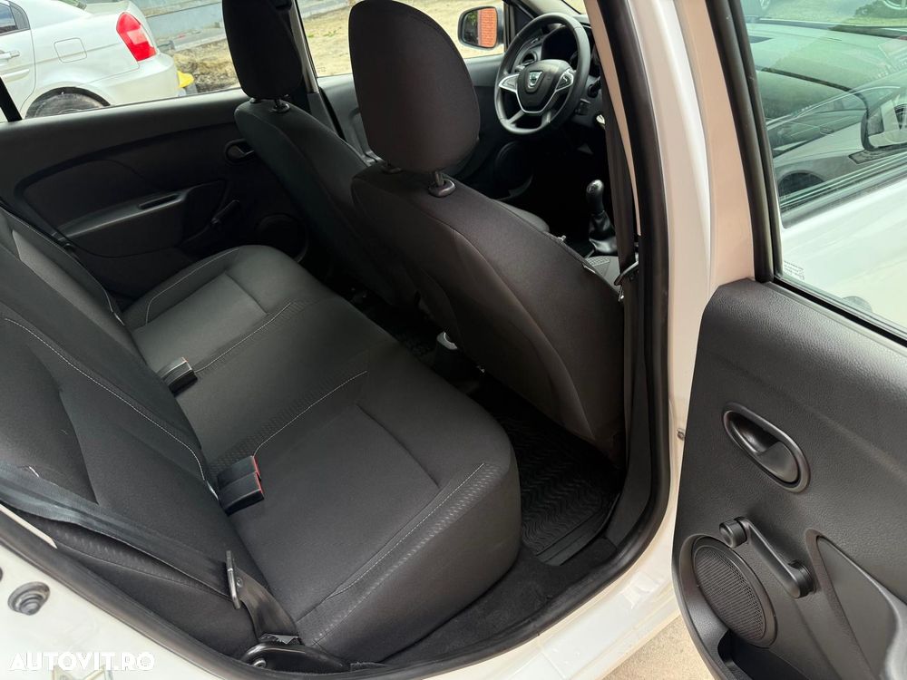 Dacia Sandero - 6