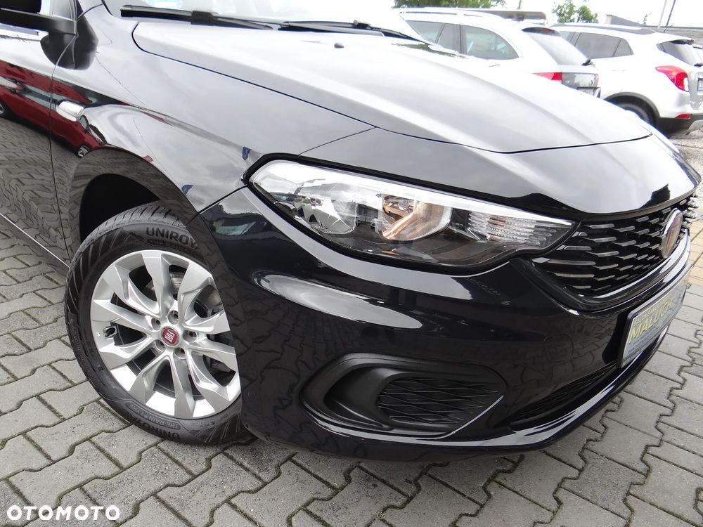 Fiat Tipo 1.4 16v Lounge EU6d - 6