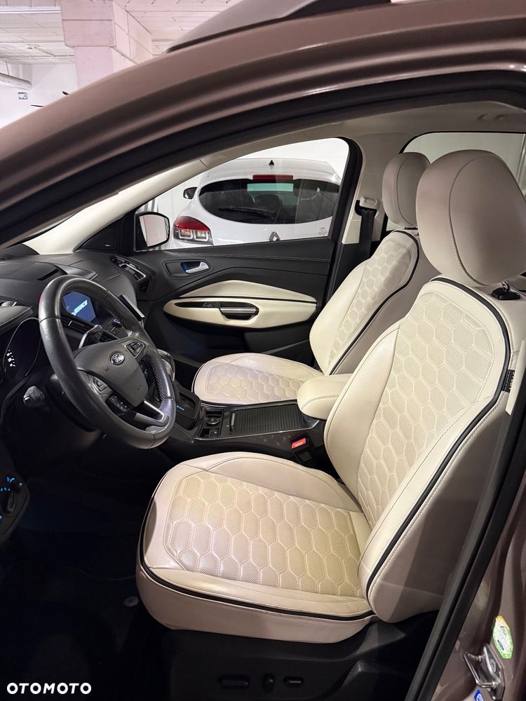 Ford Kuga - 8