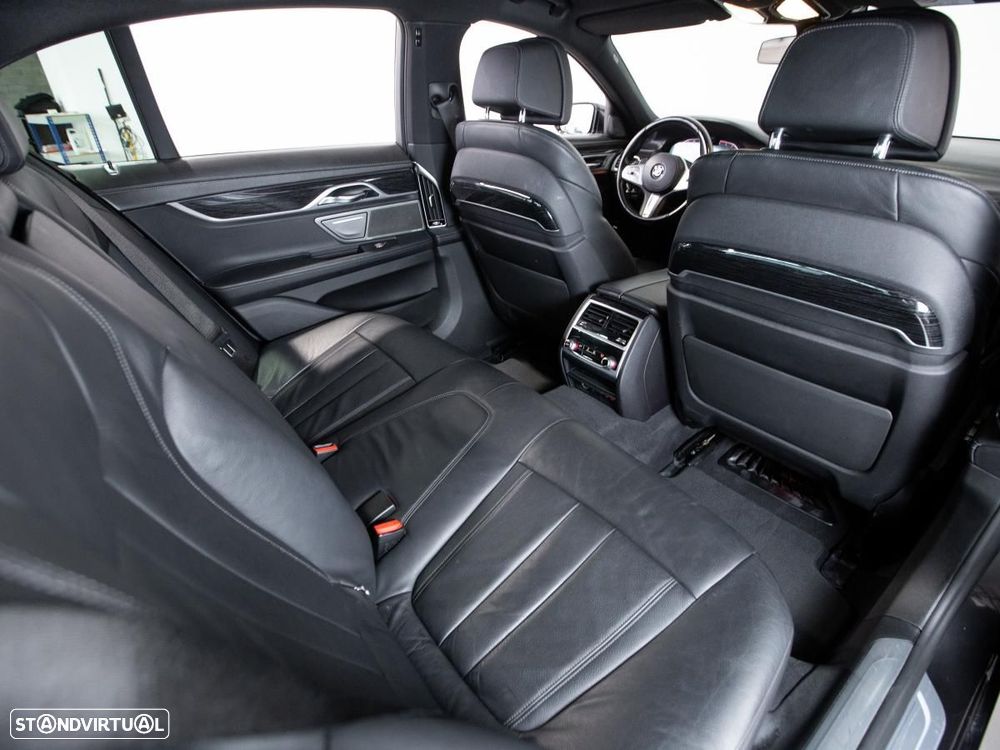 BMW 730 d Auto - 11
