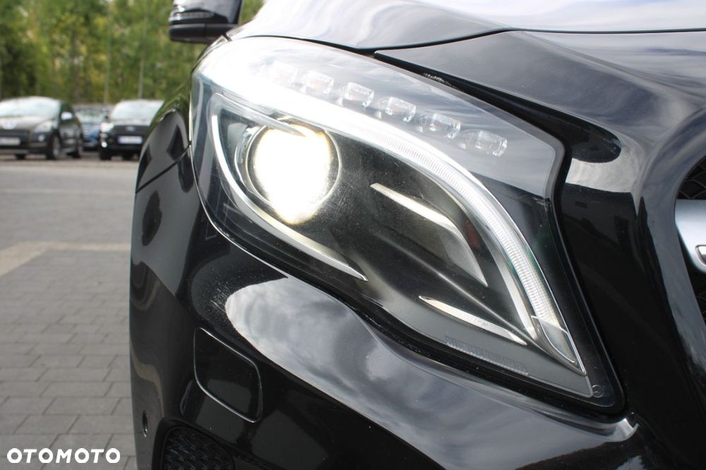 Mercedes-Benz GLA - 17