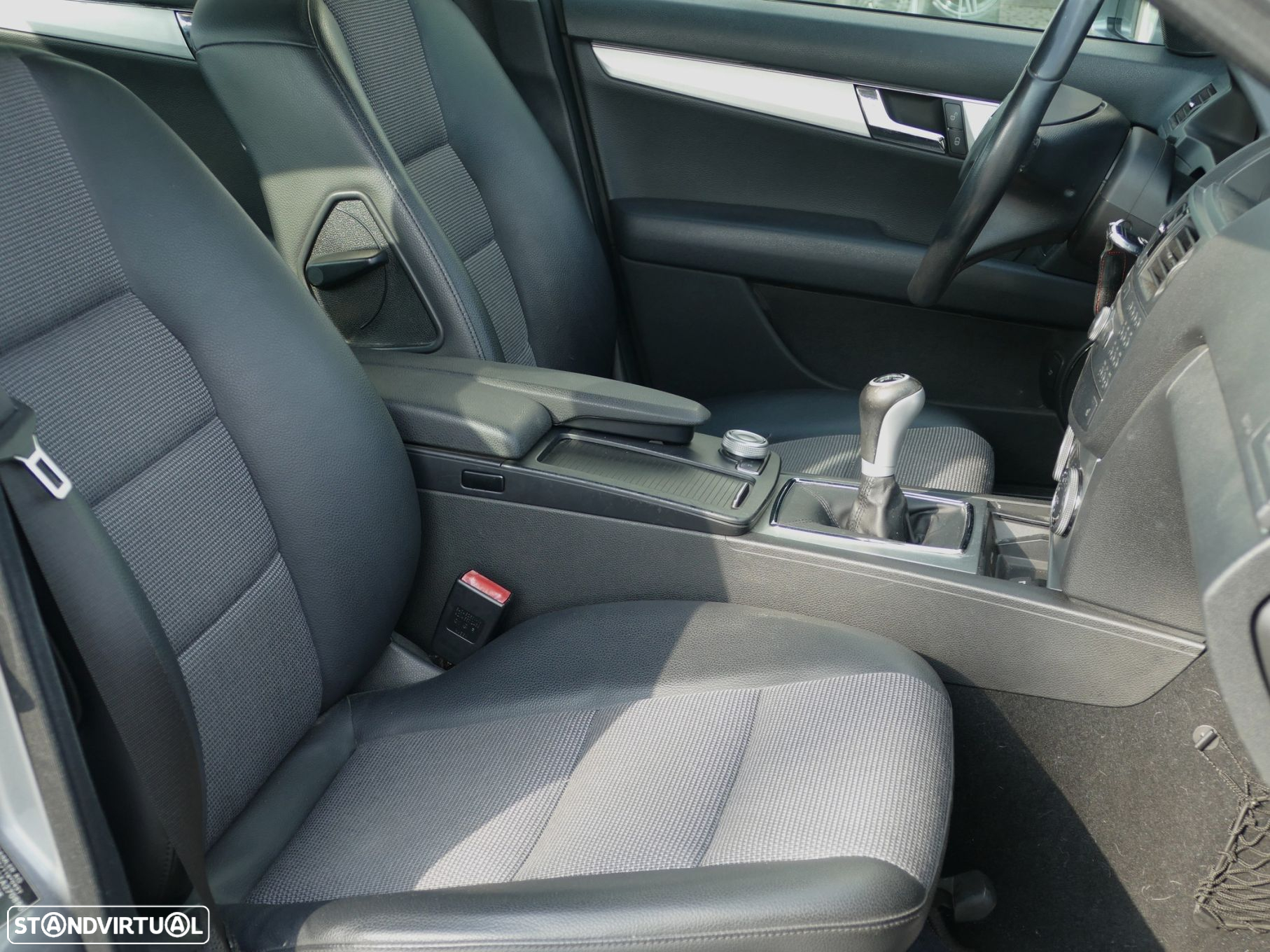 Mercedes-Benz C 250 CDi Avantgarde BlueEfficiency - 28