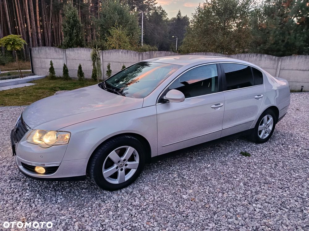 Volkswagen Passat - 3