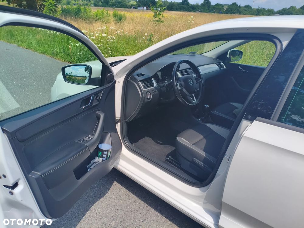 Skoda RAPID 1.2 TSI Ambition - 3