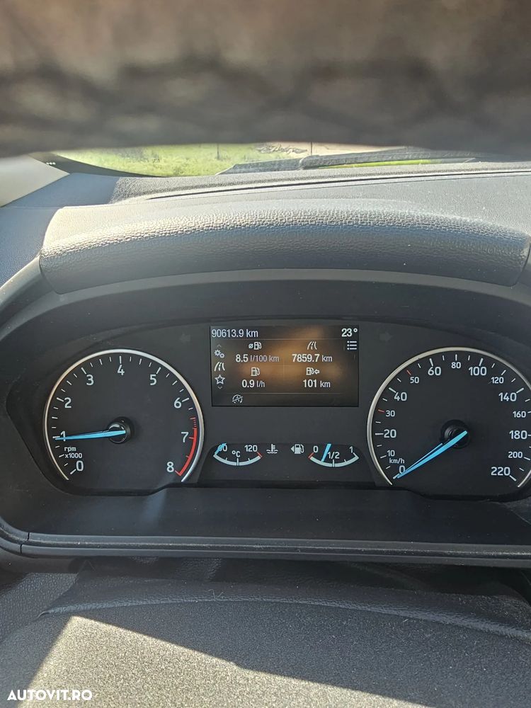 Ford EcoSport - 5