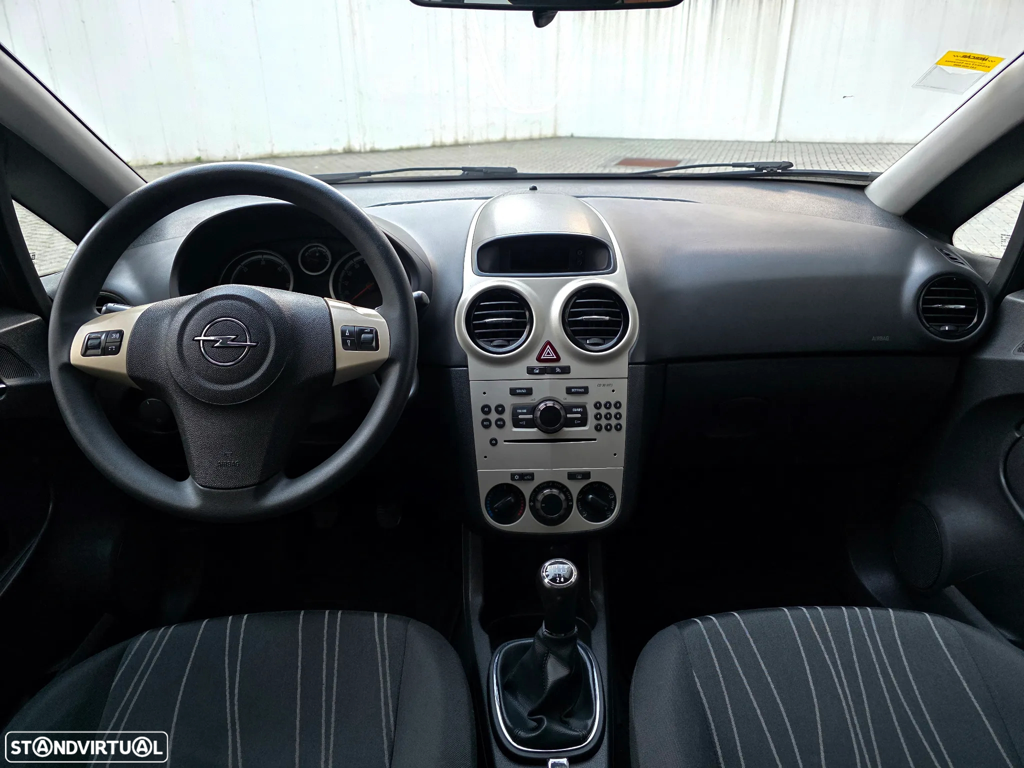 Opel Corsa 1.3 CDTi Enjoy - 34