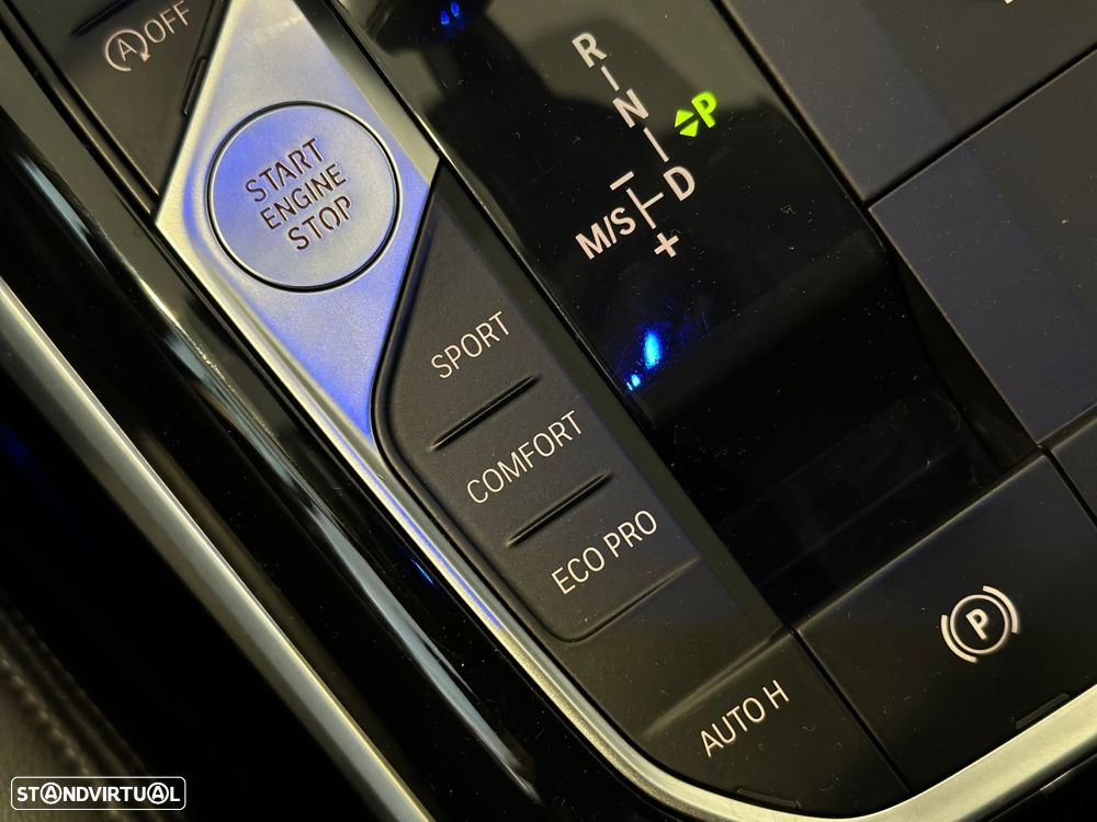 BMW 318 d Line Sport Auto - 25