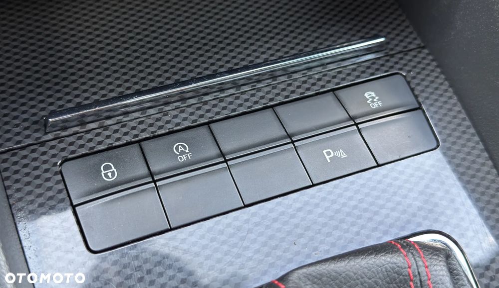 Skoda Octavia 2.0 TDI 4x4 DSG RS - 25