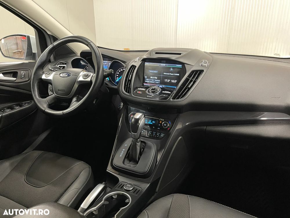 Ford Kuga 2.0 TDCi 4WD Powershift Titanium - 10