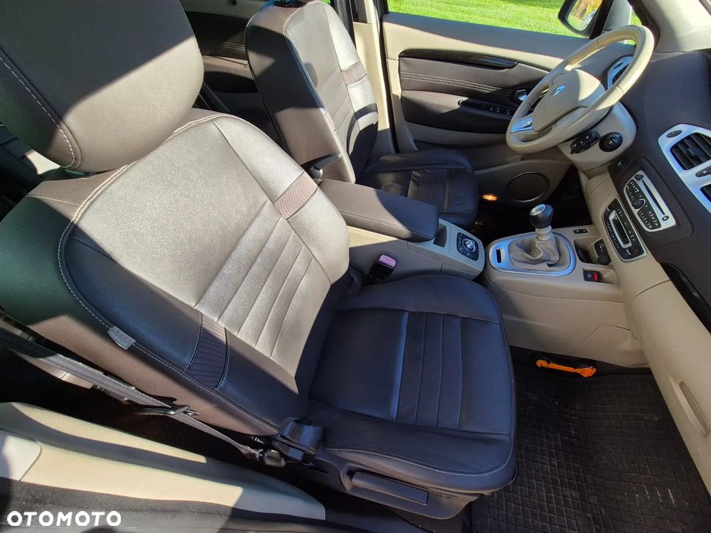 Renault Grand Scenic TCe 130 Luxe - 15