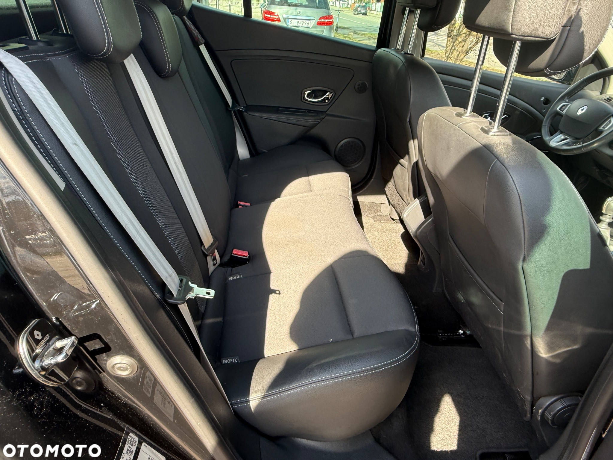 Renault Megane Grandtour ENERGY TCe 115 Start & Stop Bose Edition - 14