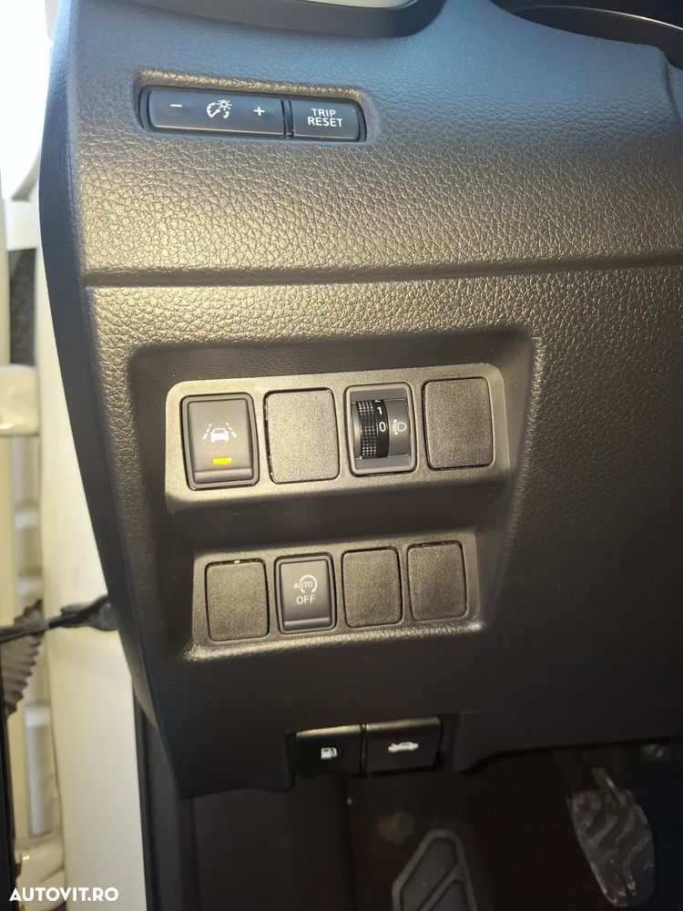 Nissan Qashqai 1.5 DCI Start/Stop N-Connecta - 22