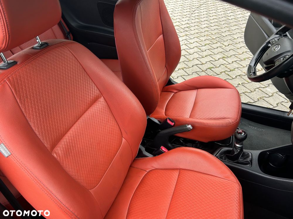 Kia Picanto 1.0 Fifa World Cup Edition - 17