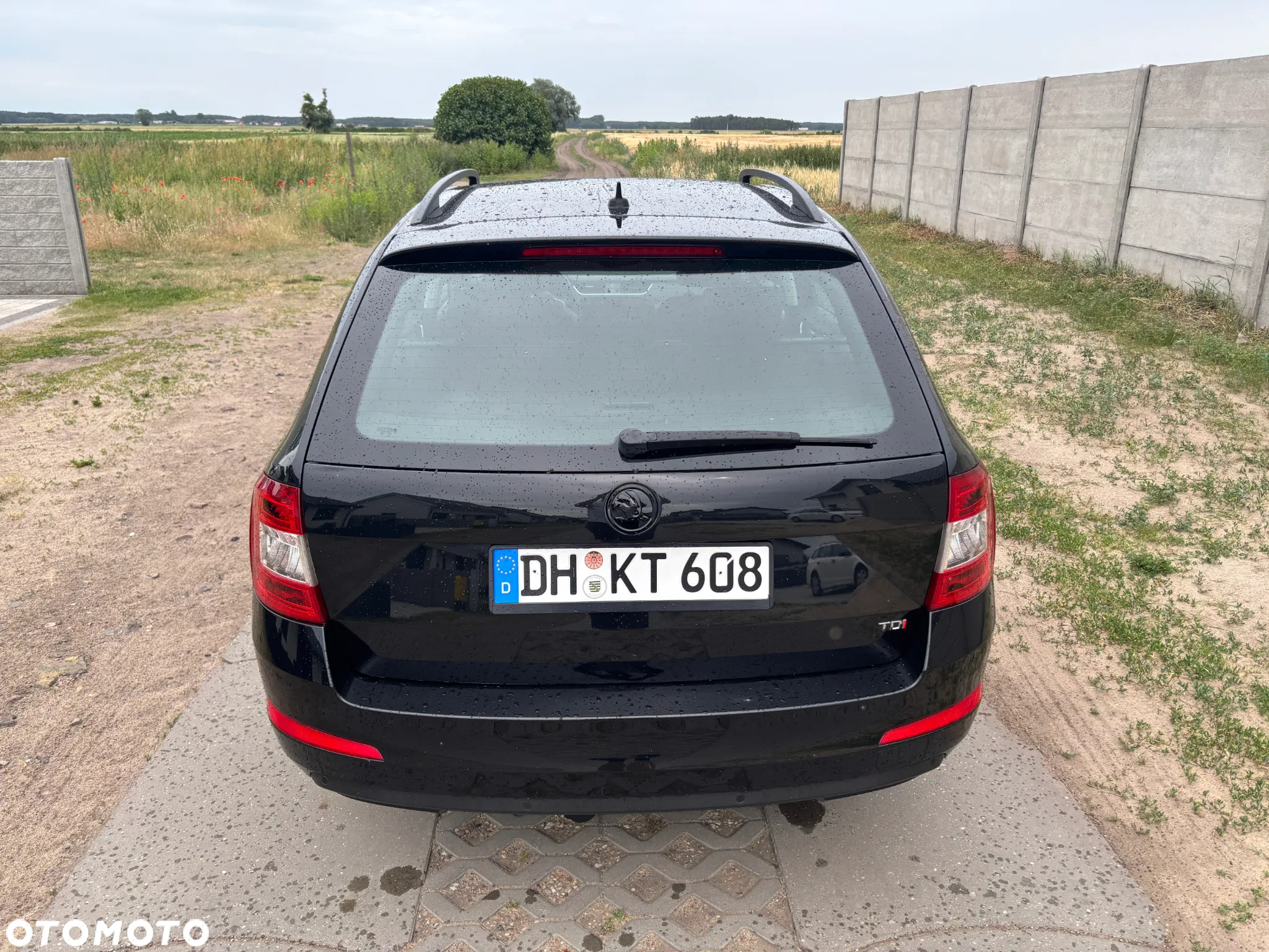 Skoda Octavia Combi 2.0 TDI DSG L&K - 8