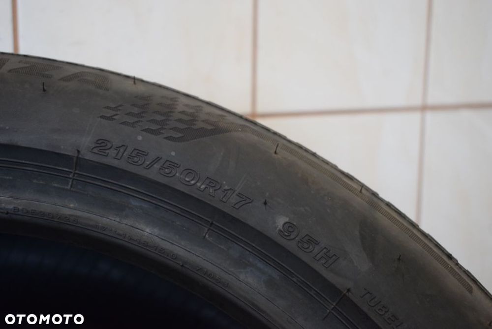 R17 215/50 Bridgestone Turanza T005 Pojedyncza 2022r - 3