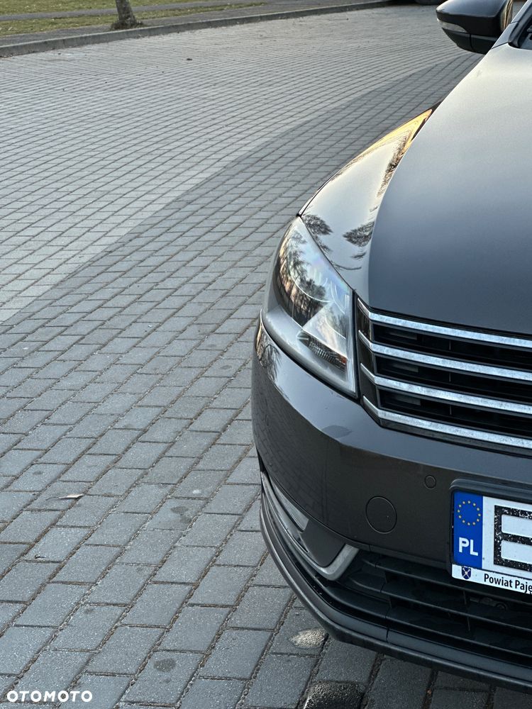 Volkswagen Passat 1.6 TDI Trendline - 12