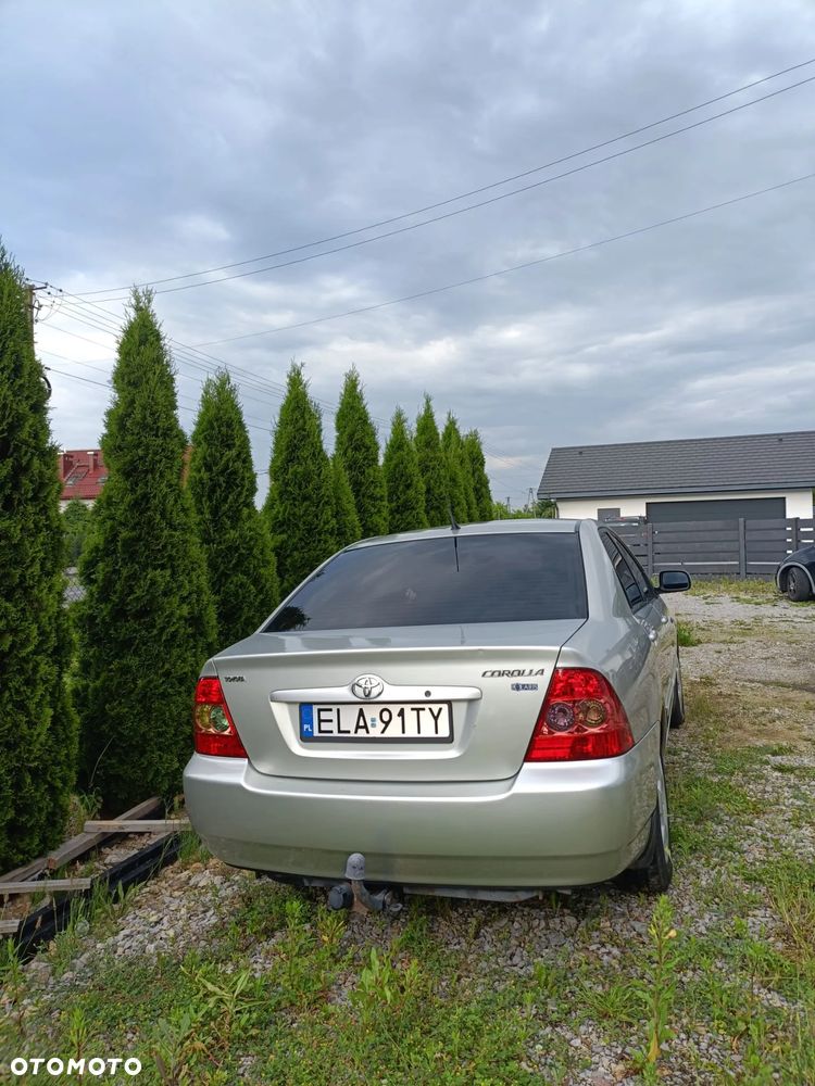 Toyota Corolla 1.6 VVT-i Terra Polaris - 4