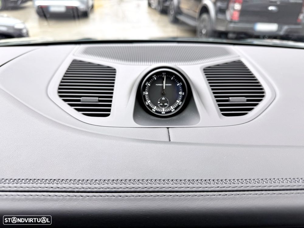 Porsche Cayenne Turbo E-Hybrid - 16