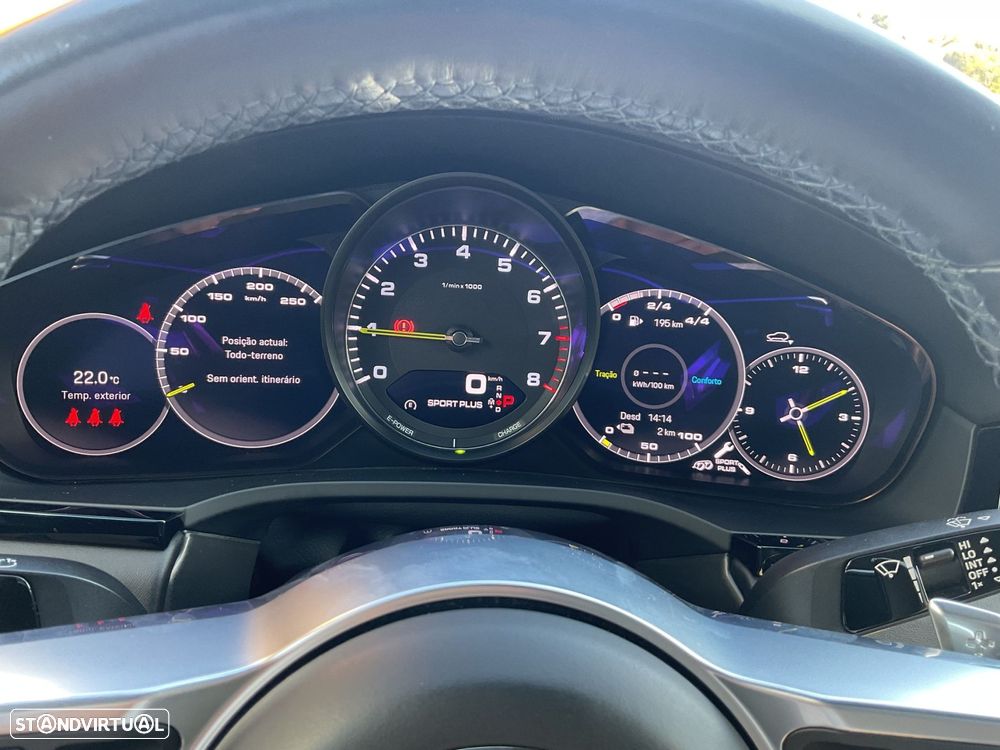 Porsche Cayenne Coupé E-Hybrid - 34