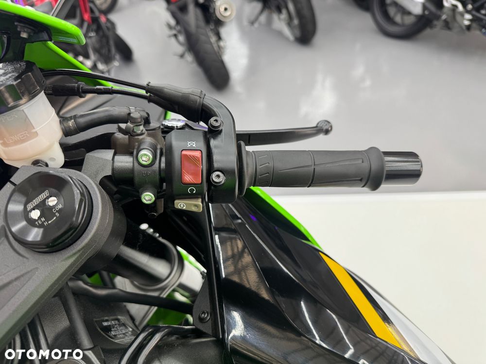 Kawasaki ZX - 25