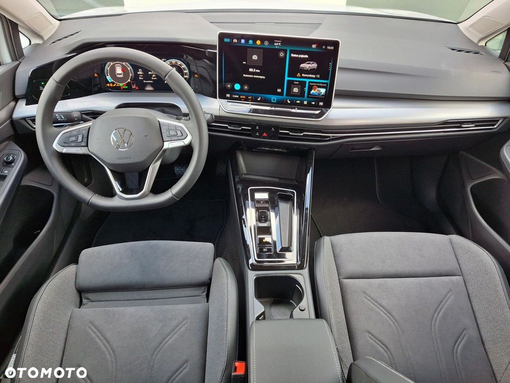 Volkswagen Golf Variant - 21