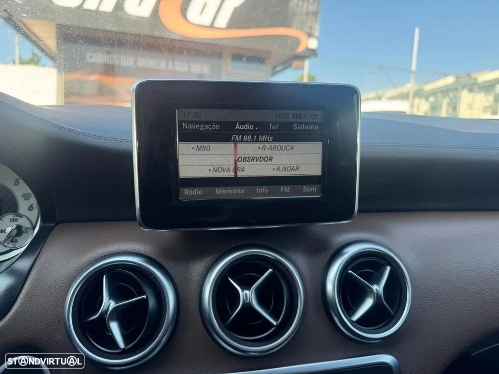 Mercedes-Benz A 220 - 32