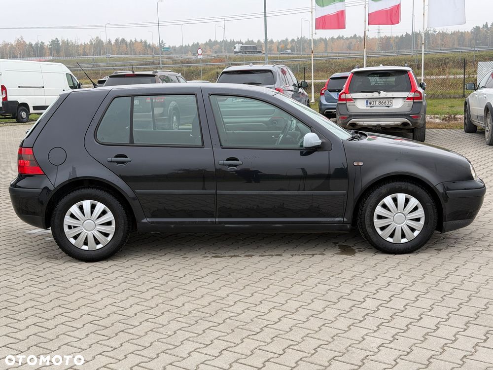 Volkswagen Golf - 8