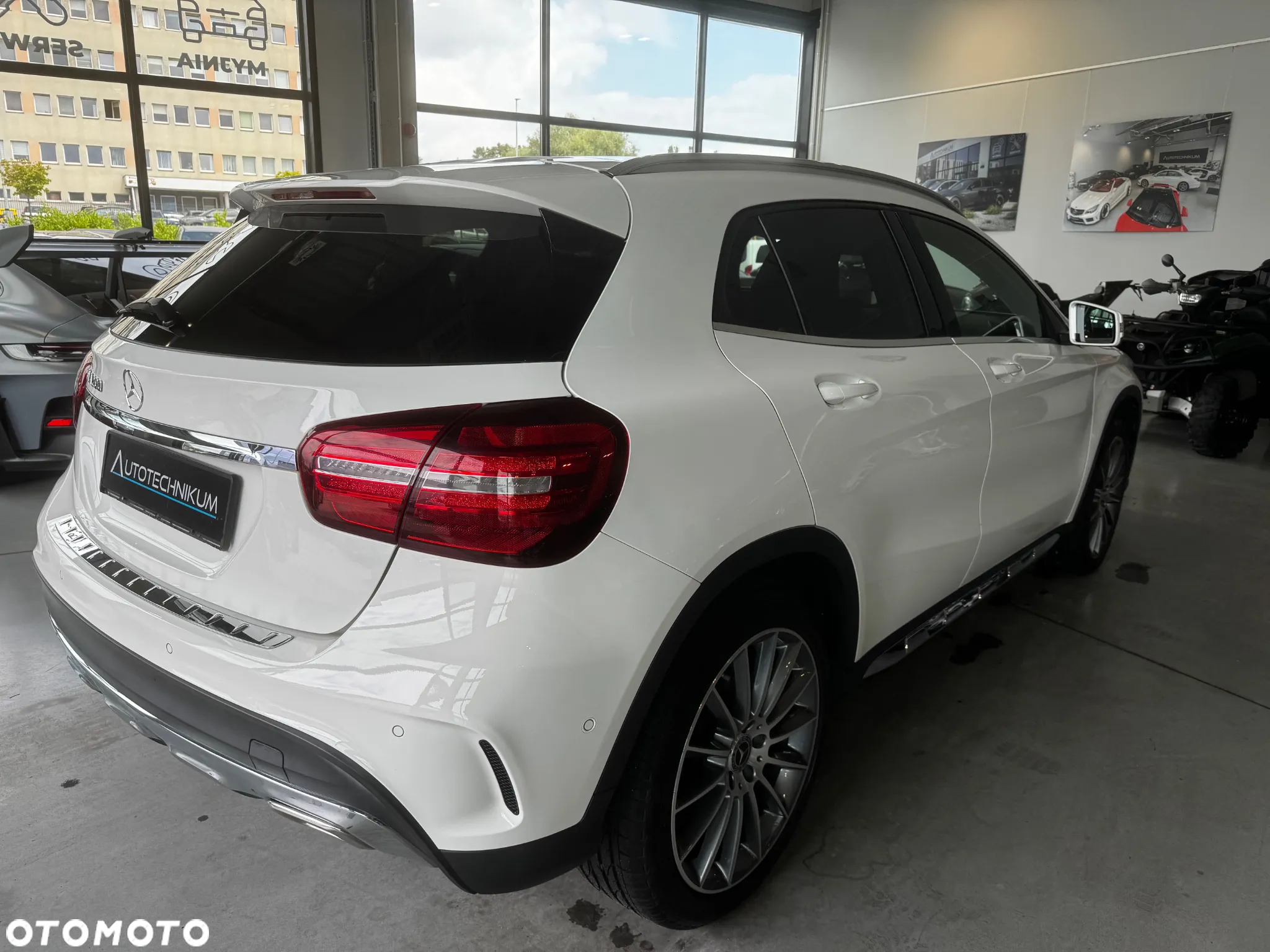 Mercedes-Benz GLA 200 7G-DCT AMG Line - 5