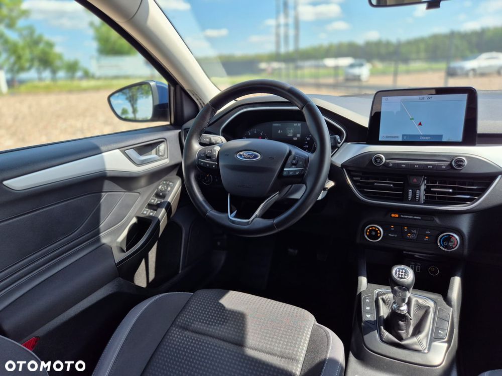 Ford Focus 1.0 EcoBoost mHEV Connected - 10