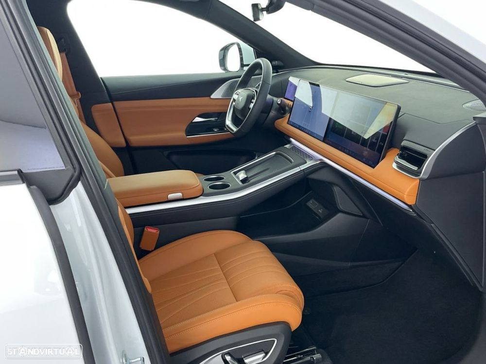 Xpeng G9 93.1 kWh AWD Performance - 21