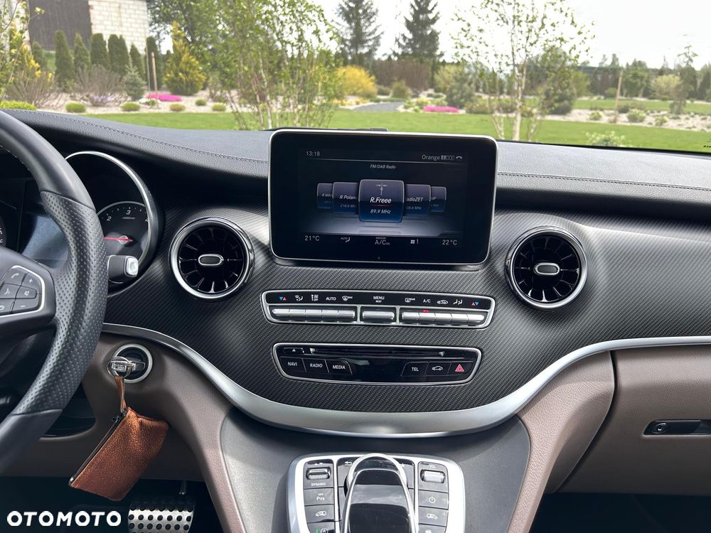 Mercedes-Benz Klasa V 300 d 4-Matic Exclusive 9G-Tronic (d³ugi) - 32