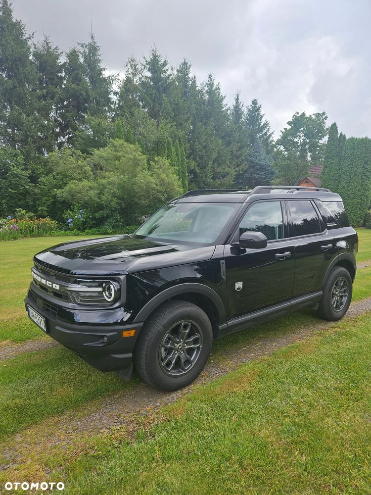 Ford Bronco - 1
