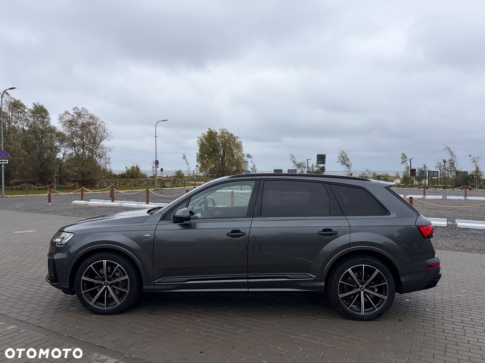 Audi Q7 2020 photo 2