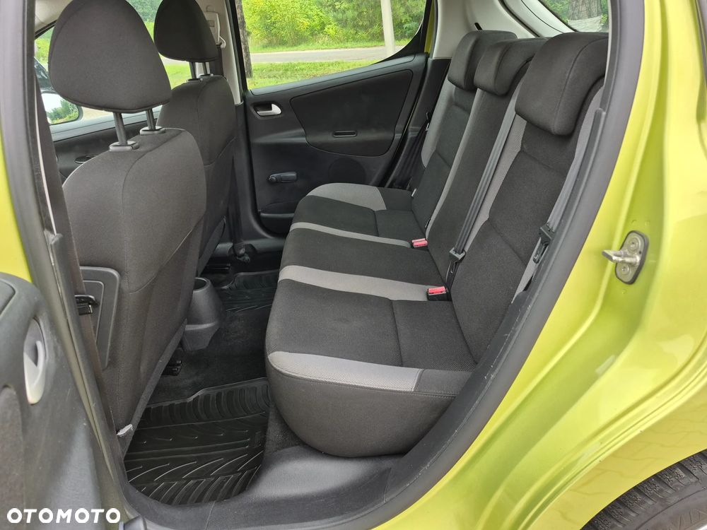 Peugeot 207 1.4 16V Sporty - 15