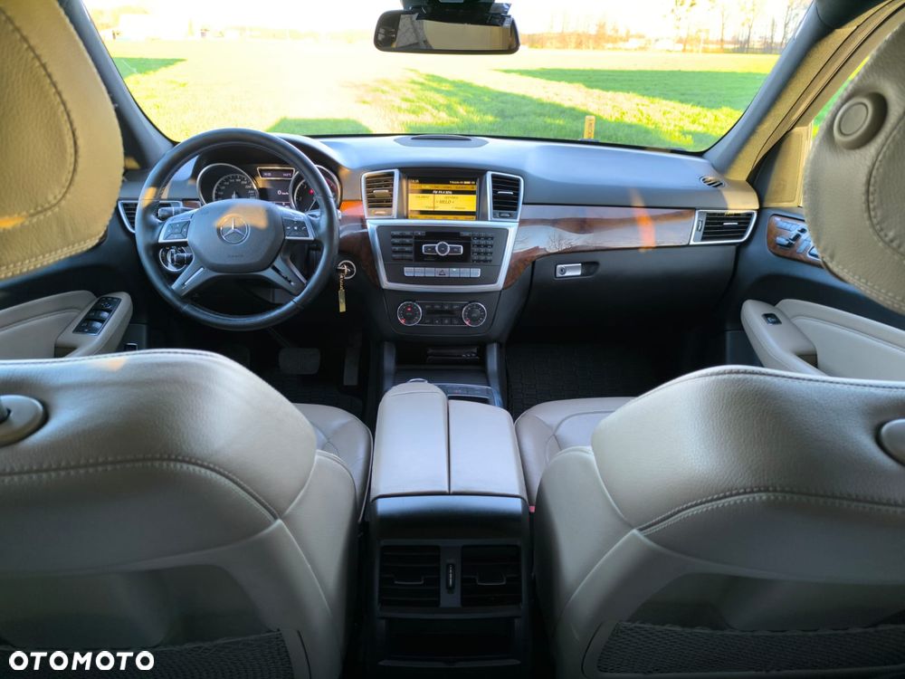 Mercedes-Benz ML - 4