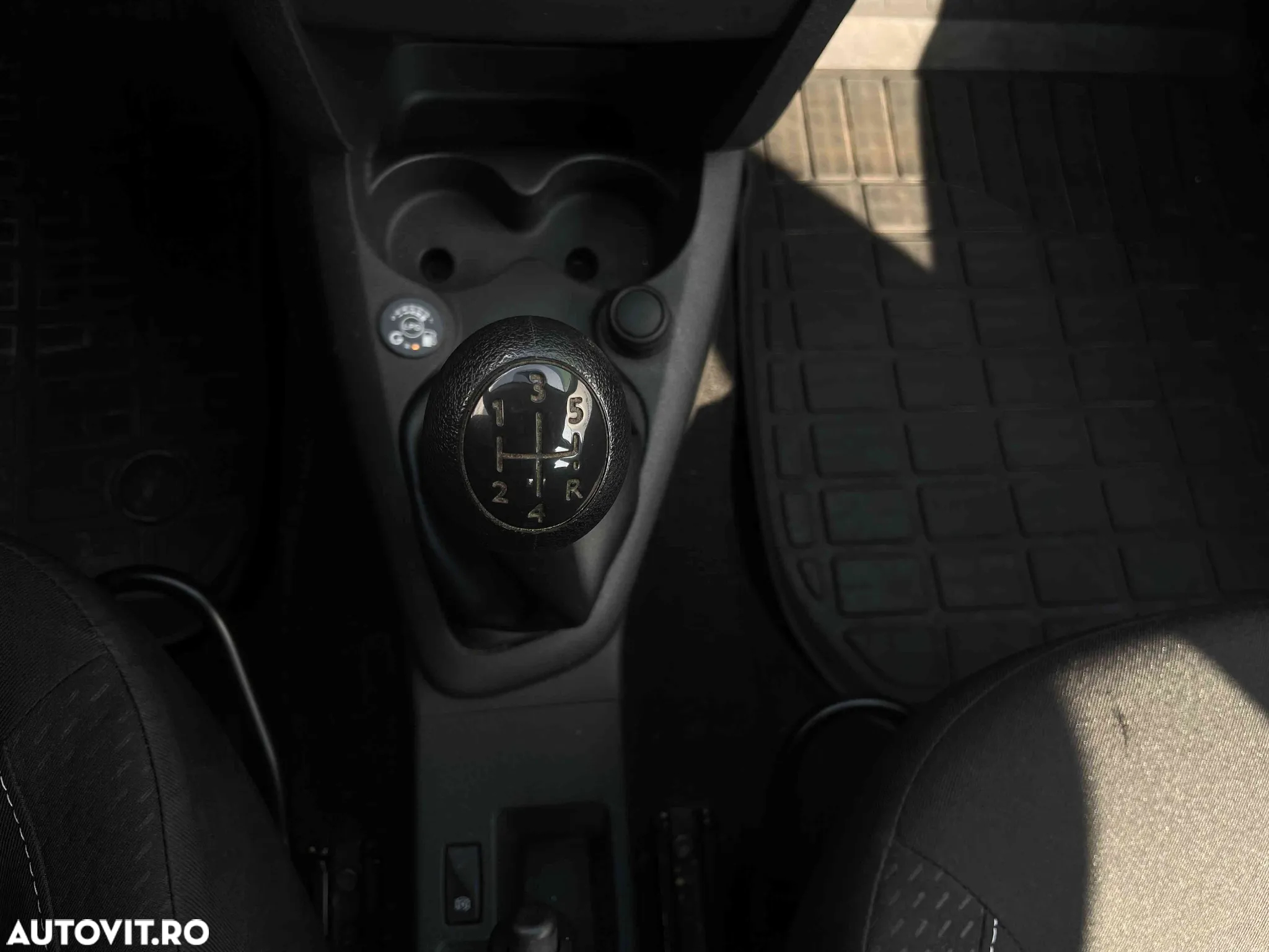 Dacia Logan - 11