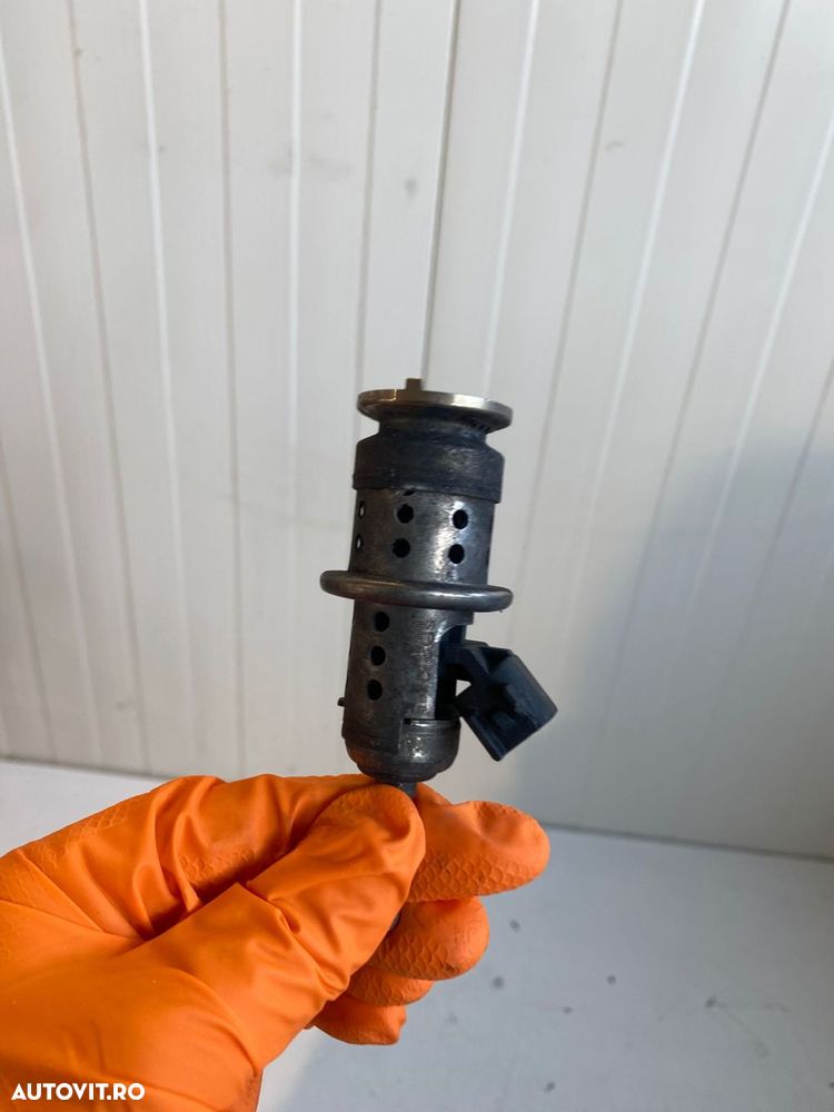 Injector adblue Volvo XC90 XC60 XC40 V60CC 8888784986 32203677 - 1
