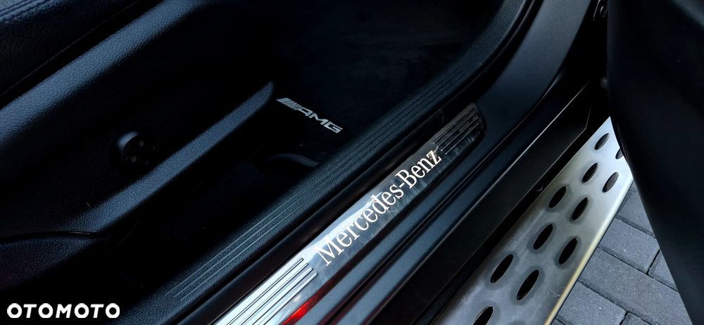 Mercedes-Benz GLC 200 d 4Matic 9G-TRONIC AMG Line Plus - 37