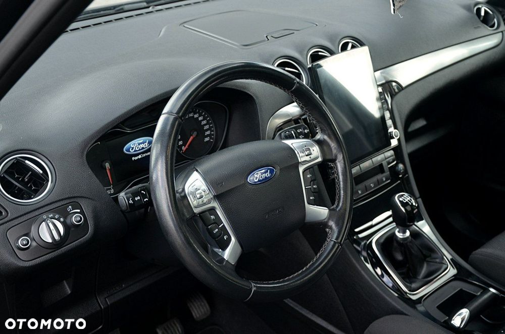 Ford S-Max - 14
