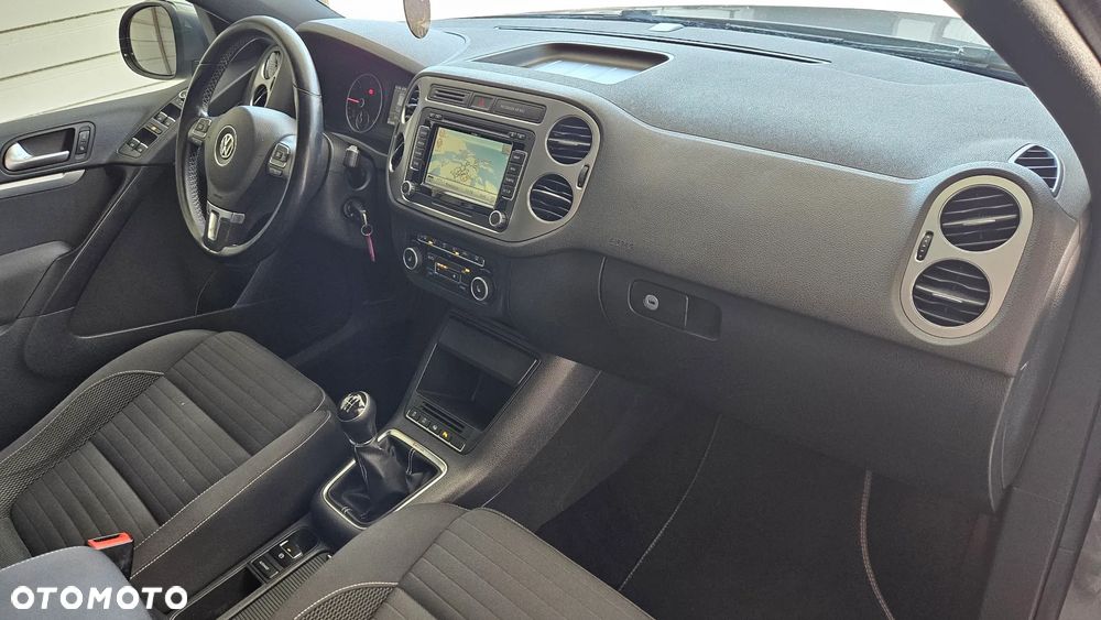 Volkswagen Tiguan 2.0 TDI DPF 4Motion BlueMotion Technology Cup Sport & Style - 23